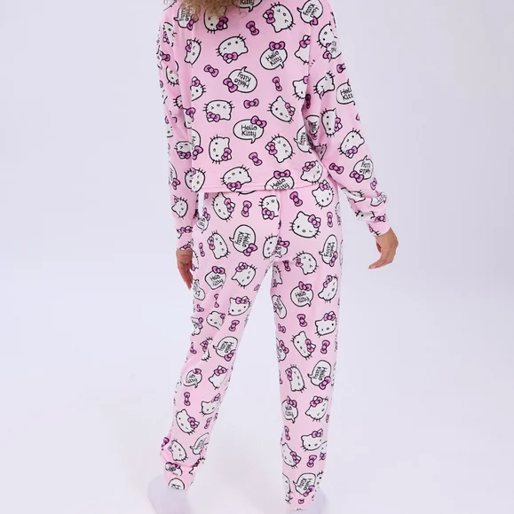 Hello Kitty Printed Velour Jogger Pajama Set - Picture 3 of 3
